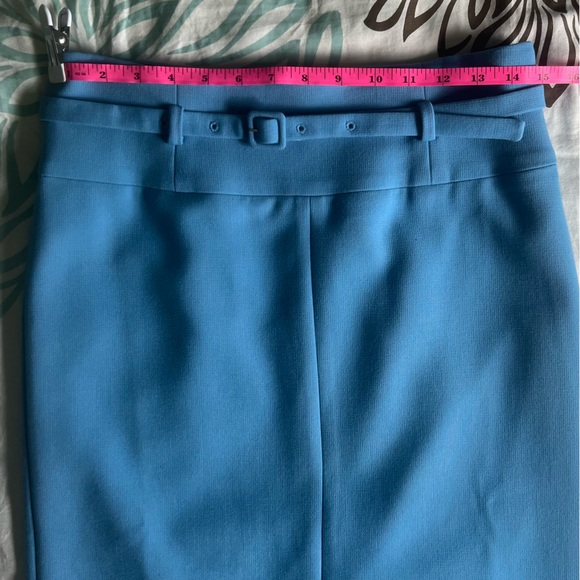 Women’s Pencil Skirt, Size 4 - Picture 3 of 11